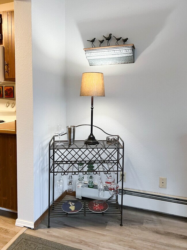 Building Photo - 4764 Mills Dr