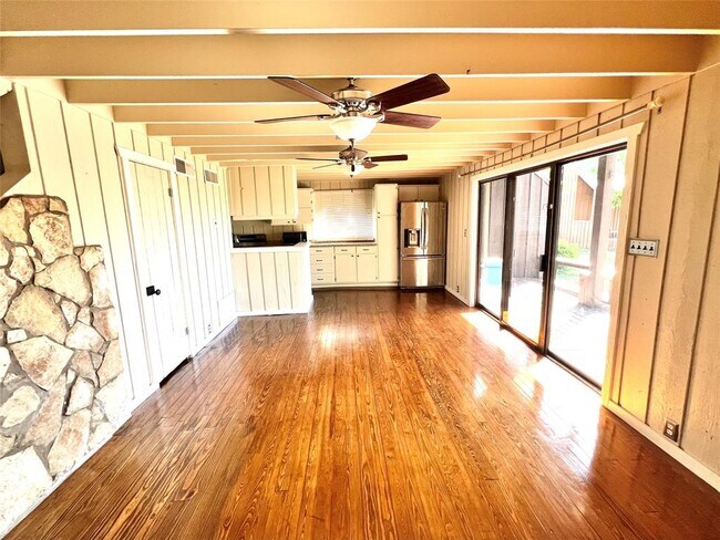 Building Photo - 128 Topspin Cir