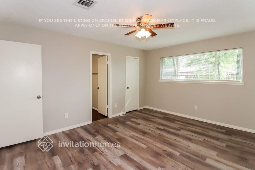 Building Photo - 25535 Thistlewaite Ln