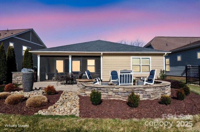 Building Photo - 305 Hemlock Bluff Ct
