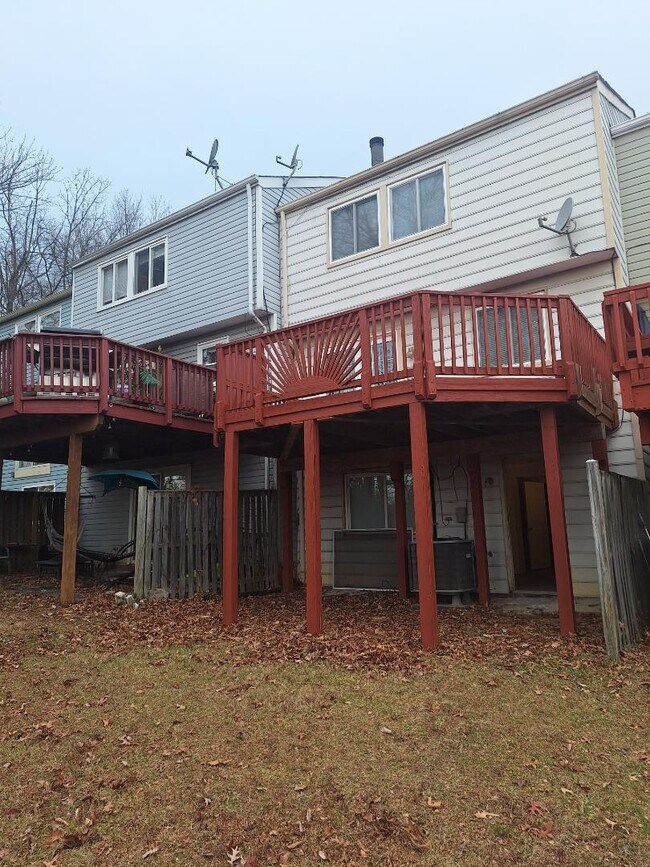 Building Photo - 4332 Thistlewood Terrace