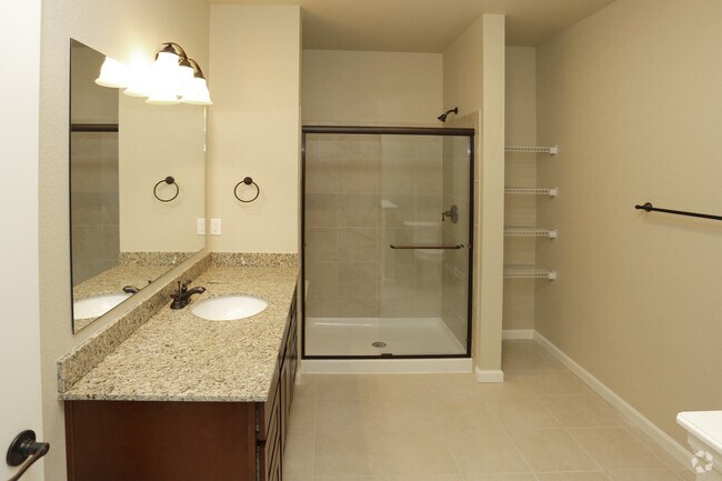 2BR, 2BA - 1295 SF - Highlands at Red Hawk