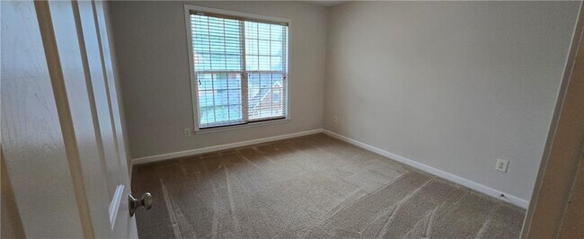 Building Photo - 3603 Stoneham Dr NW