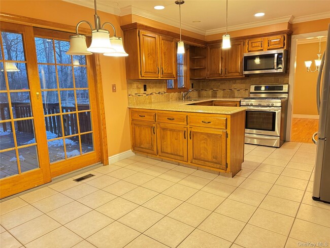 Building Photo - 9 Glen Rose Ct