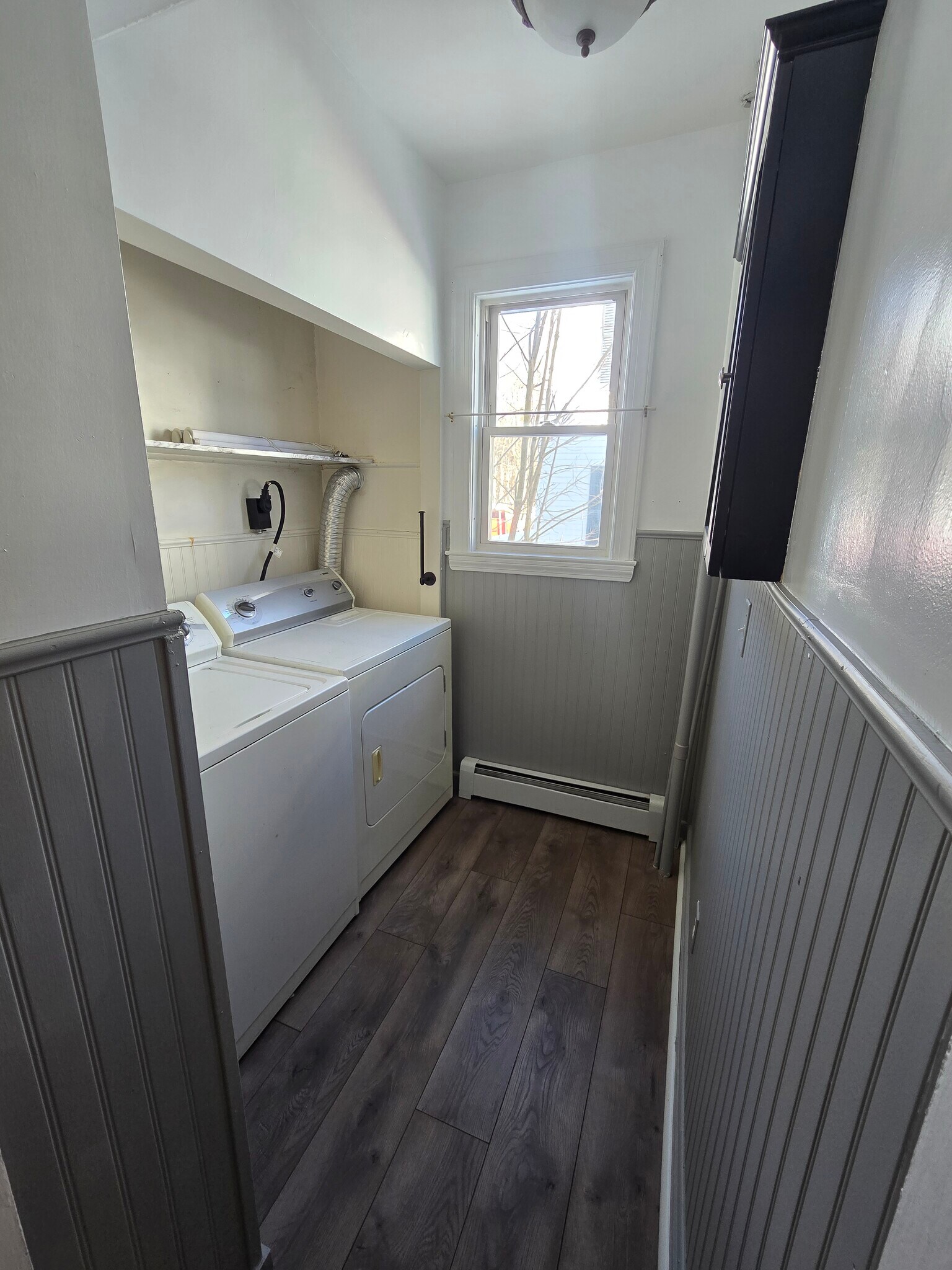 Laundry Room - 154 Oak St