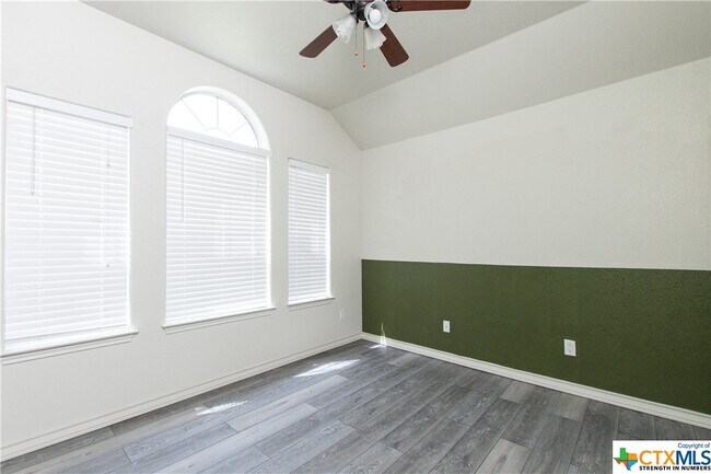 Building Photo - 2903 Scottsdale Dr