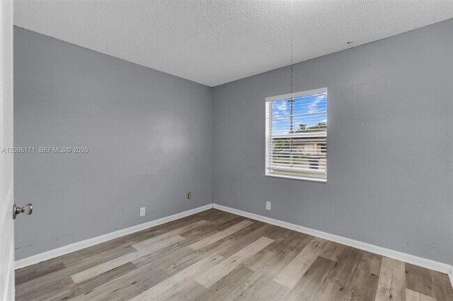 Building Photo - 608 SW 76th Terrace