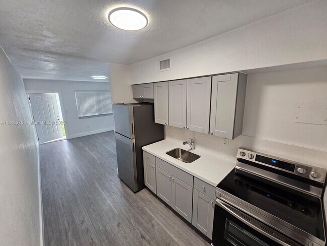 Building Photo - 1020 Opa-locka Blvd
