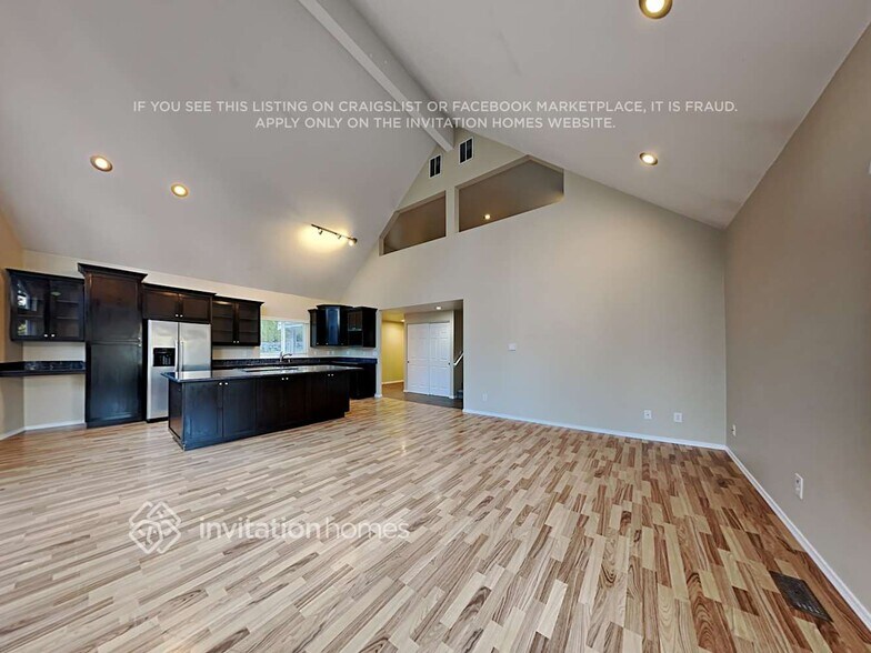 Building Photo - 16911 S Tapps Dr E