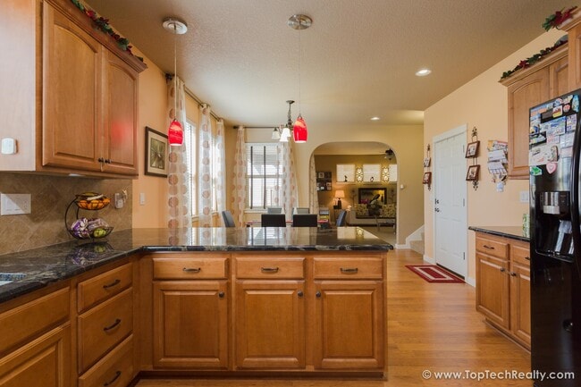 Building Photo - Stunning 3BD | 3BA | Luxury Single Family Home in Orenco | Near Intel & Park | Fenced Yard I Sola...