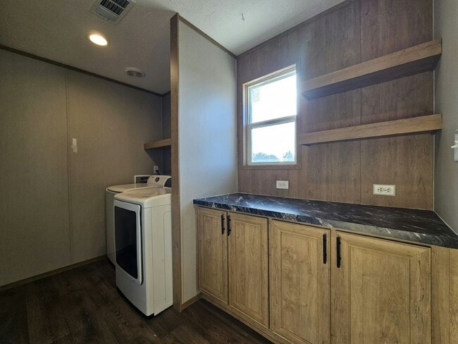 Building Photo - 1009 Wabash Ct