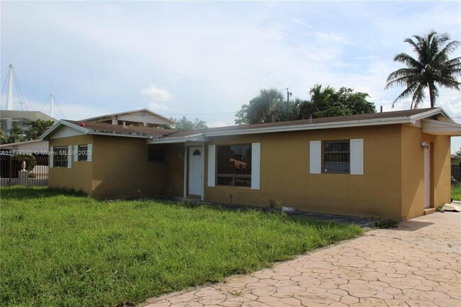 Building Photo - 3 bedroom in Miami Gardens FL 33056