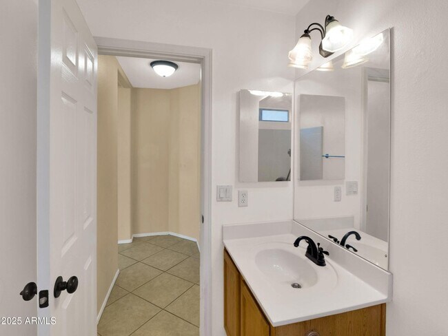 Building Photo - 13620 N 82nd Ln