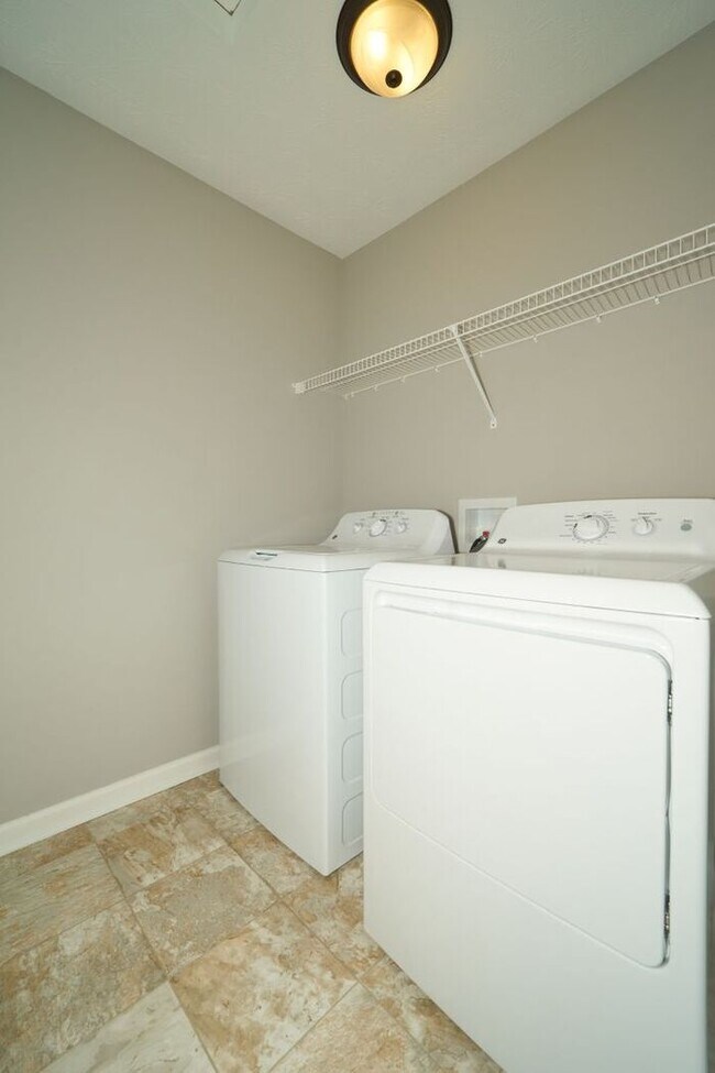 Building Photo - 4 Bedroom in Greenwood's Riley Meadows