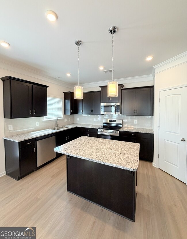 Building Photo - 204 Asher Dr