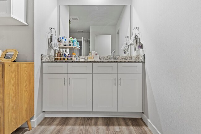 Building Photo - 7710 Purple Vitex Rd