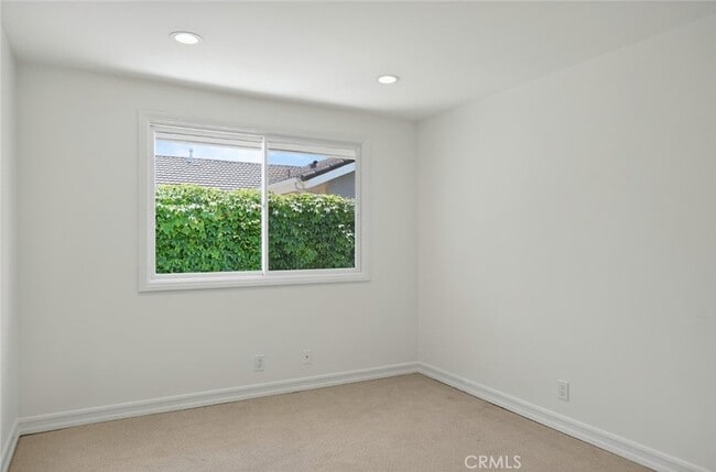 Building Photo - 978 Sandcastle Dr