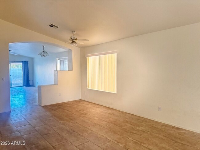 Building Photo - 5986 W Kesler Ln