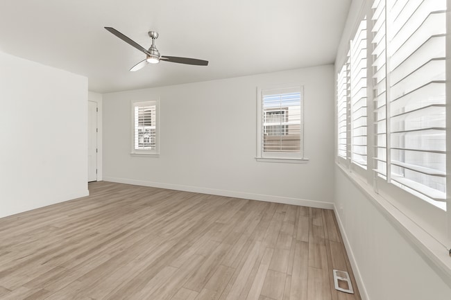 Building Photo - 6376 E Payson Dr