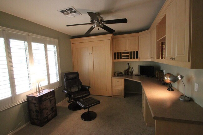 Building Photo - 34018 N Pate Pl