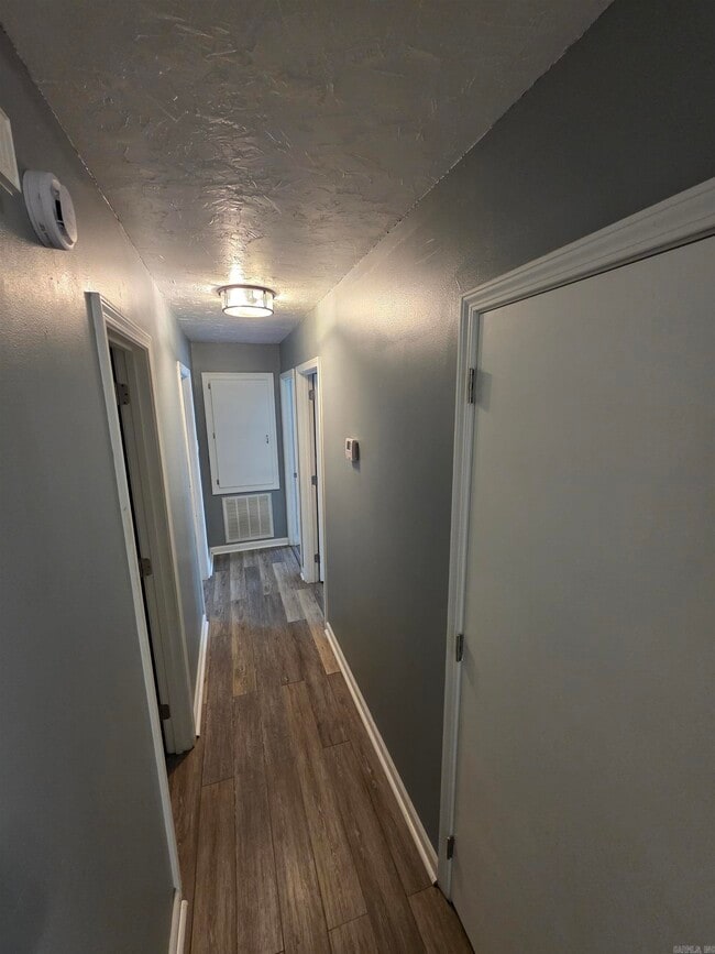 Building Photo - 74 Pond St