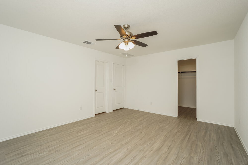 Building Photo - 9920 Flax Ml Dr