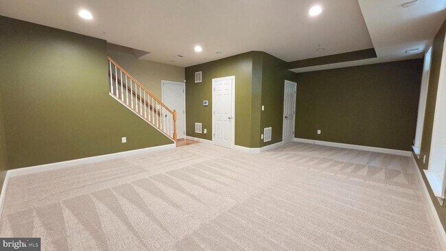 Building Photo - 3547 Goddard Way