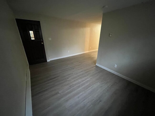 Interior Photo - 421 Apartments