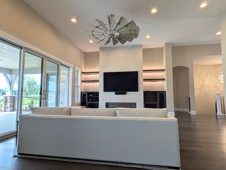 Building Photo - 6511 Crooked Stick Dr