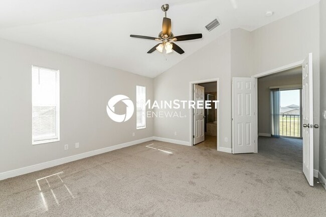 Building Photo - 3 Bedroom Pet-Friendly Home in Cape Coral, FL with Main Street Renewal