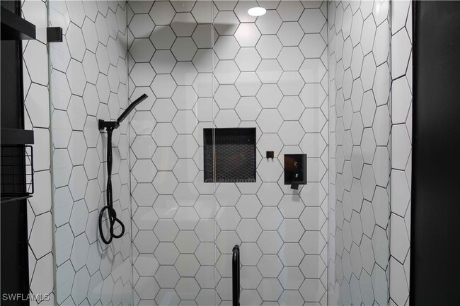 Building Photo - 4842 Triton Ct W