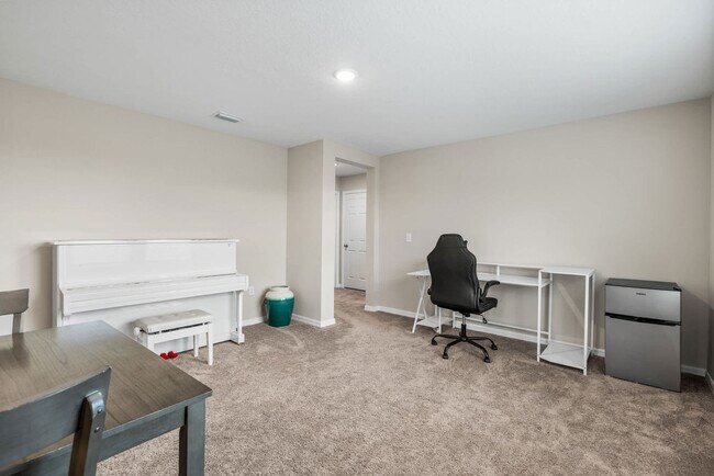 Building Photo - 7846 Peace Lily Ave