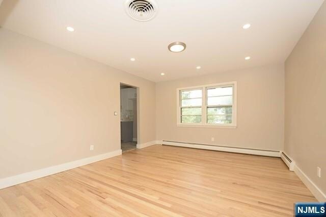 Building Photo - 27-14 Berdan Ave