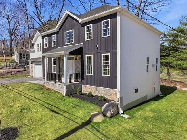 Building Photo - 6 Barrows Rd