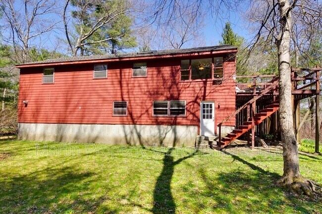 Building Photo - 198 Carlisle Rd