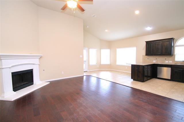 Building Photo - 4817 Green River Dr