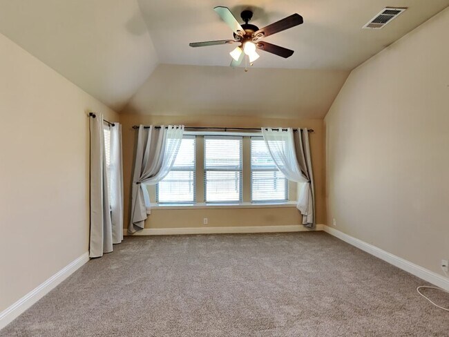 Building Photo - 3403 Cedar Ln