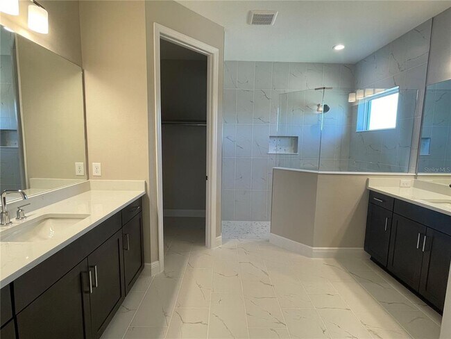 Building Photo - 6408 Wekiwa St