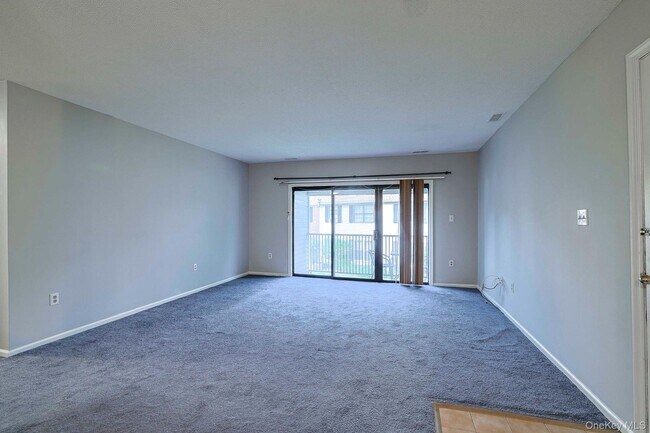Building Photo - 106 Cartwheel Ct