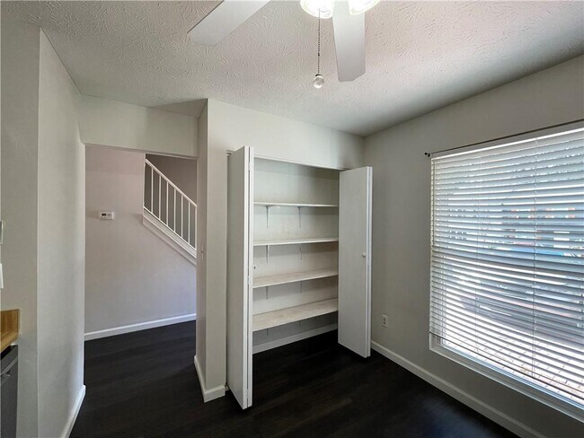 Building Photo - 3578 Kennesaw Station Dr