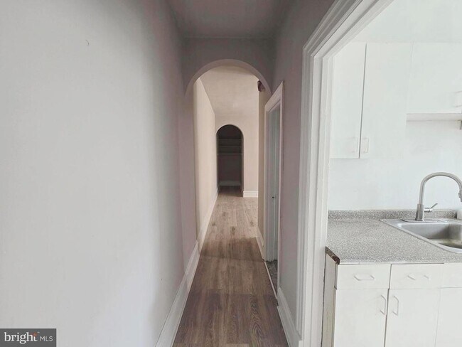 Building Photo - 5358 Woodland Ave