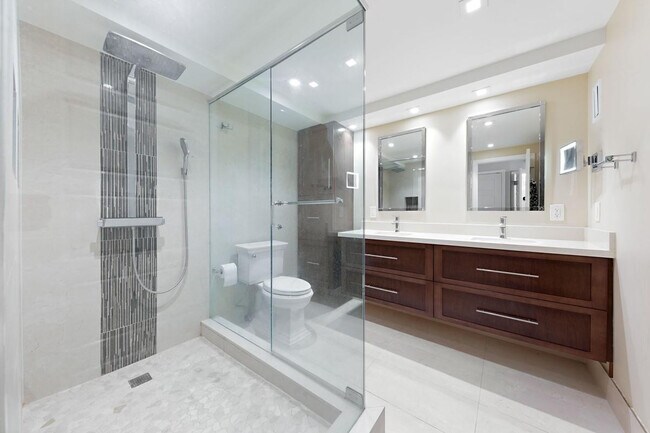 Building Photo - 4280 Galt Ocean Dr