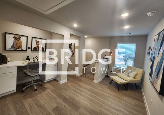 Building Photo - AMITY PLAN