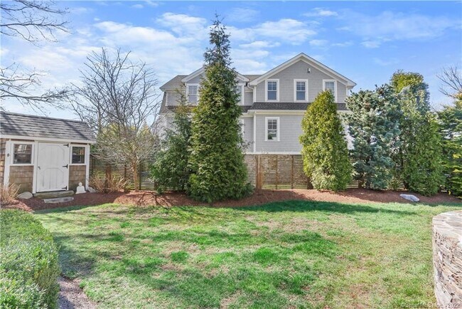Building Photo - 4 Scofield Pl