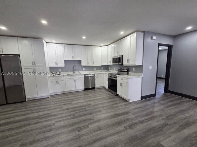 Building Photo - 8227 NW 39th St