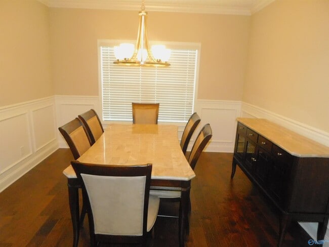 Building Photo - 2111 Milk Run Trl SW