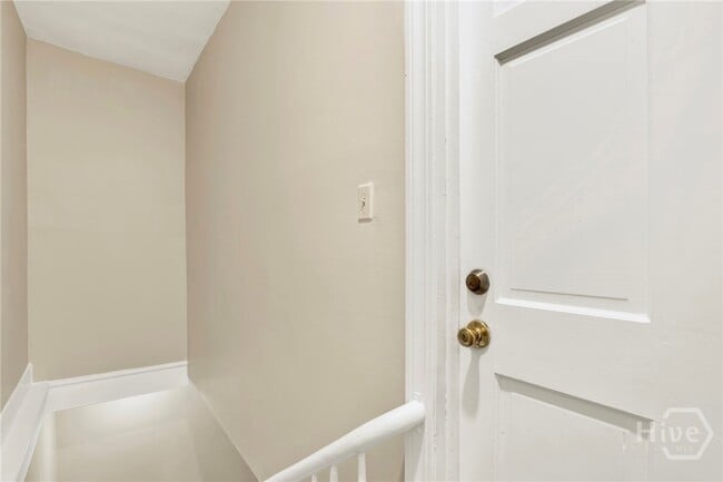 Building Photo - 32 E Taylor St