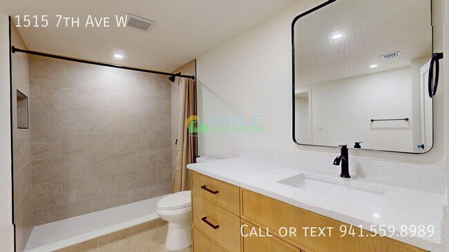 Building Photo - 1515 7th Ave W