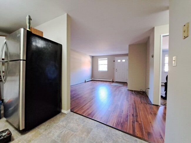 Building Photo - 64 Converseville Rd