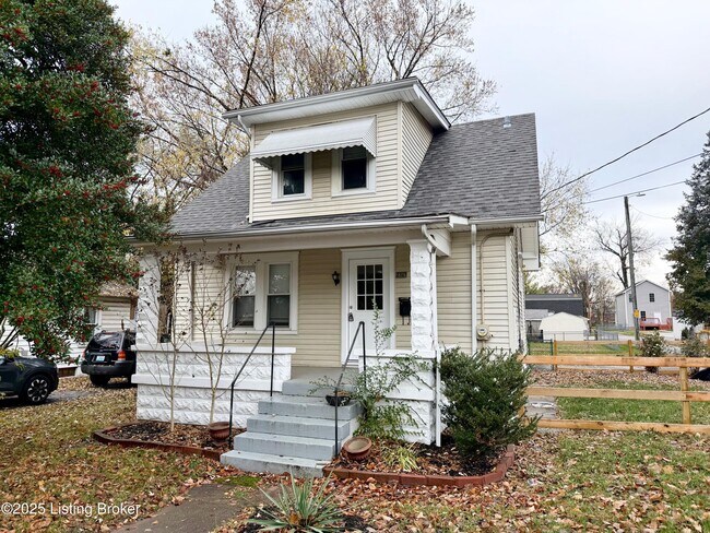 Primary Photo - 2707 Cleveland Blvd